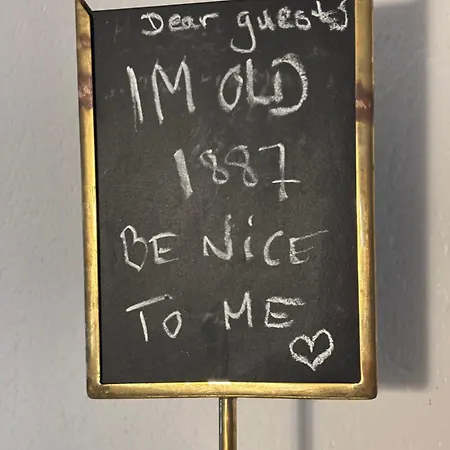 Troldehuset بوجنسي